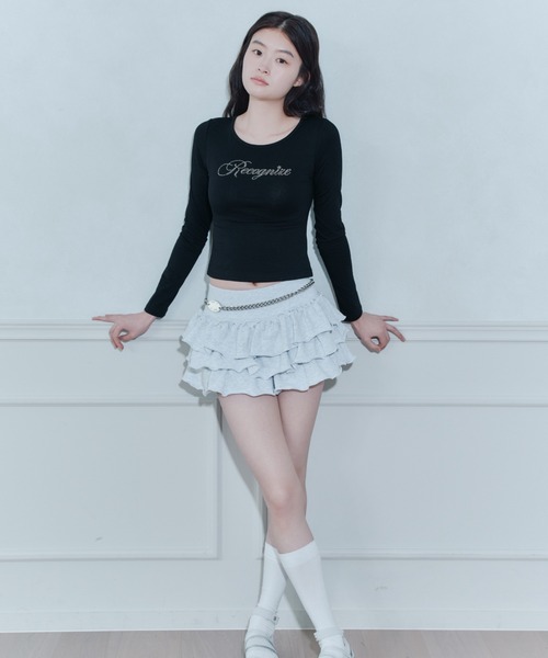 FCMM(エフシーエムエム)の「RHINESTONE L/S TEE/ラインストーンロングスリーブT(Tシャツ/カットソー・レディース・ホワイト/ブラック/グレー・MEDIUM/SMALL)」の6枚目の写真