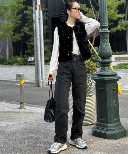 deux amour（ドゥーザムール）の「パールファーベスト（ベスト）」 - WEAR