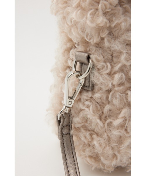 RODEO CROWNS WIDE BOWL(ロデオクラウンズワイドボウル)の「フェイクファーミニバッグ(ショルダーバッグ・レディース・ピンク/グリーン/アイボリー・FREE)」の10枚目の写真