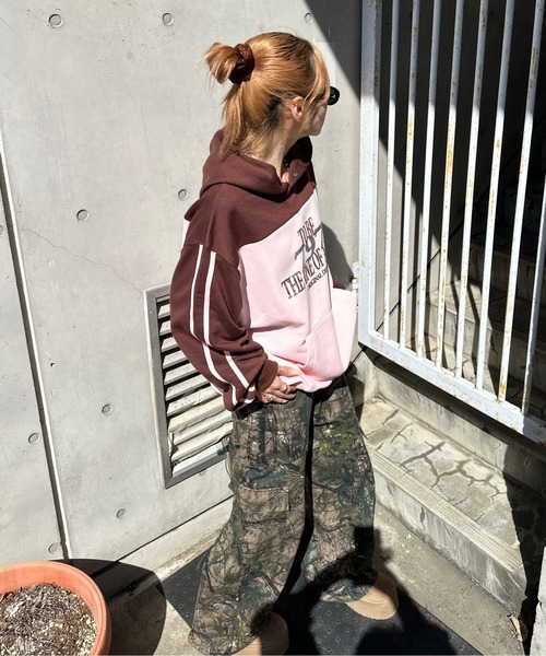 sedacle(セダクル)の「配色切り替えパーカー(パーカー・メンズ・ブラウン/ボルドー/ネイビー/チャコールグレー・SMALL/MEDIUM/LARGE)」の19枚目の写真
