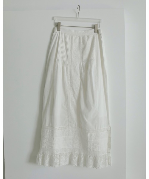 anuke（アンヌーク）の「Tuck Lace Skirt（スカート・レディース・ホワイト/ブラック・FREE）」の12枚目の写真
