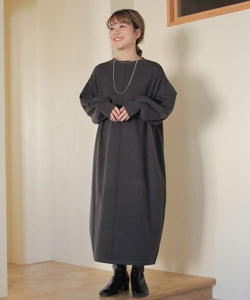 【Munsingwear】美品♡モックネックワンピース サイドロゴ ブラック M Munsingwear】美品♡モックネックワンピース サイドロゴ