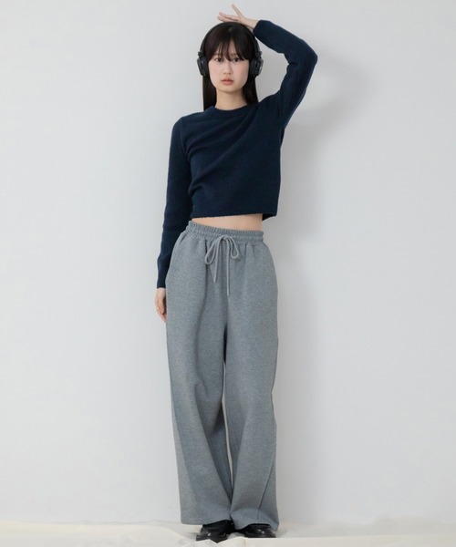 HEILIS(ヘイリス)の「【新色追加】クルーネックベーシッククロップドニットトップス / ブラウン チャコールグレー グレー ブラック 茶色 ウールブレンド ショート丈 ネイビー レッド グレー ピンク アイボリー オフホワイト ホワイトノームコア オフィスカジュアル クルーネック 短丈 赤ニット 韓国 無地 シンプル ベーシック オフィスカジュアル(ニット/セーター・レディース・ネイビー/レッド/グレー/ピンク/アイボリー/ブラウン/チャコールグレー・FREE)」の18枚目の写真