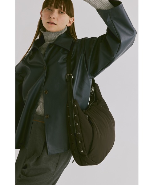 un/neu（アンノイ）の「レースアップパテッドラウンドショルダー（ショルダーバッグ・レディース・ブラウン/ブラック/アイボリー・FREE）」の10枚目の写真