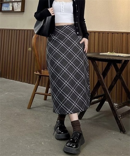 Dream garden(ドリームガーデン)の「バックスリットチェックスカート(スカート・レディース・チャコールグレー・S/M/L/2XL/3XL/XL)」の10枚目の写真