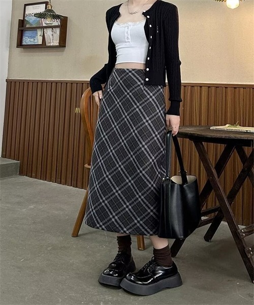 Dream garden(ドリームガーデン)の「バックスリットチェックスカート(スカート・レディース・チャコールグレー・S/M/L/2XL/3XL/XL)」の9枚目の写真