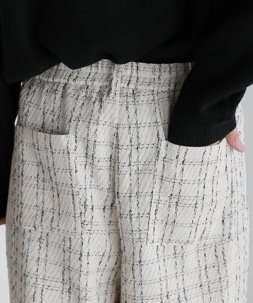 ETELIO（エテリオ）の「2タックツイードワイドパンツ（その他パンツ・メンズ・ホワイト/ブラック・S/M/L）」の16枚目の写真