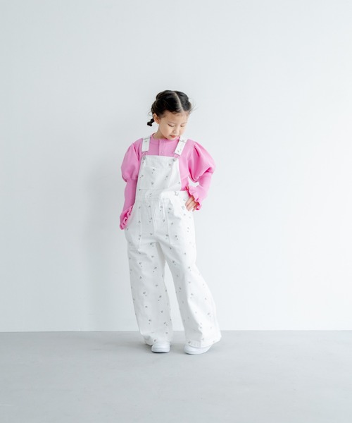 LOWRYS FARM(ローリーズファーム)の「フラワーオーバーオール 260005(サロペット/オーバーオール・キッズ・オフホワイト・150cm/140cm/130cm/120cm/110cm)」の9枚目の写真