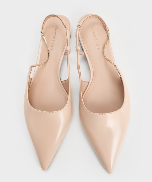 CHARLES & KEITH(チャールズ & キース)の「チェーンアクセント ポインテッドトゥスリングバックフラット(パンプス・レディース・アイボリー/ブラック系その他7・22.5cm/23cm/23.5cm/24.5cm/25cm/25.5cm)」の8枚目の写真
