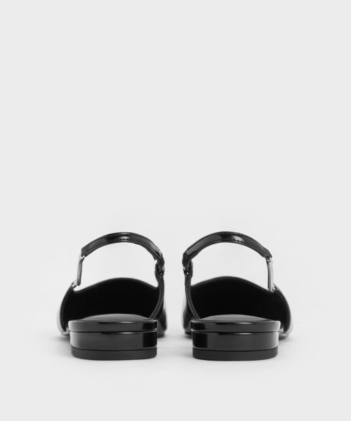 CHARLES & KEITH(チャールズ & キース)の「チェーンアクセント ポインテッドトゥスリングバックフラット(パンプス・レディース・アイボリー/ブラック系その他7・22.5cm/23cm/23.5cm/24.5cm/25cm/25.5cm)」の6枚目の写真