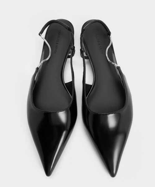 CHARLES & KEITH(チャールズ & キース)の「チェーンアクセント ポインテッドトゥスリングバックフラット(パンプス・レディース・アイボリー/ブラック系その他7・22.5cm/23cm/23.5cm/24.5cm/25cm/25.5cm)」の4枚目の写真