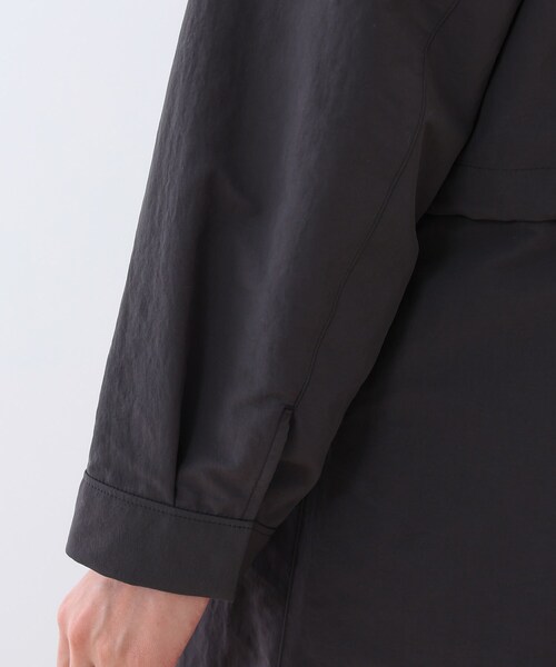 INDIVI（インディヴィ）の「【撥水／UVケア／2WAY】ショート＆ロング ブルゾンコート（ブルゾン・レディース・チャコールグレー/ベージュ・05/13/15 /36/38/40/19）」の22枚目の写真