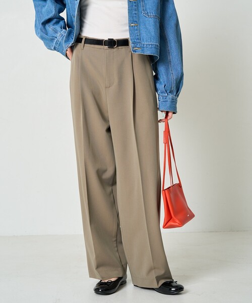 FREAK'S STORE（フリークスストア）の「限定展開　タックストレートパンツ（セット対応）（スラックス・レディース・ナチュラル/チャコール/ベージュ/ブラック・SMALL/MEDIUM）」の14枚目の写真