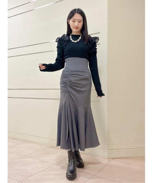 AND COUTURE(アンドクチュール)の「アシメギャザーマーメイドスカート(スカート・レディース・チャコールグレー/ベージュ/ネイビー・SMALL/MEDIUM)」の7枚目の写真