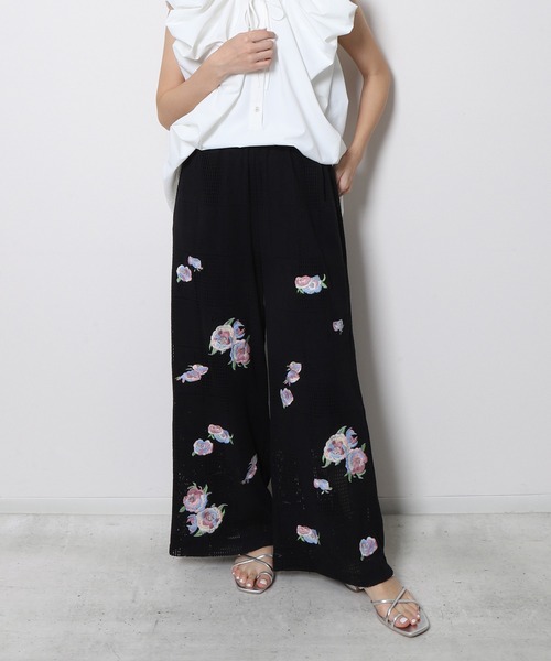 Re.Verofonna(ヴェロフォンナ)の「クロシェパンツ(その他パンツ・レディース・ブラック/アイボリー・MEDIUM)」の2枚目の写真