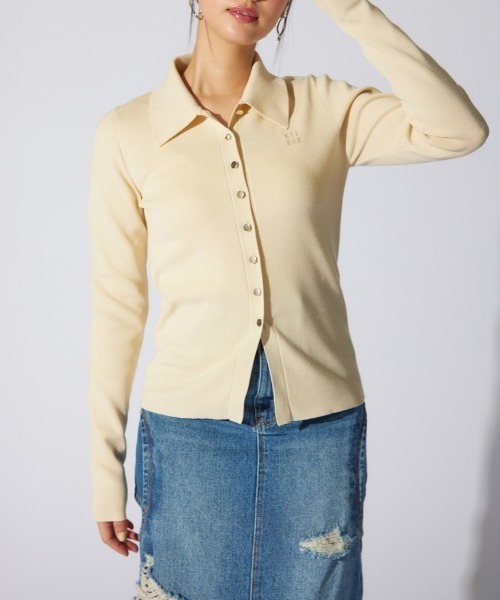 rienda(リエンダ)の「2WAY刺繍ロゴニットカーディガン ポロニットトップス(ニット/セーター・レディース・ホワイト/グレー/ライトイエロー・FREE)」の3枚目の写真