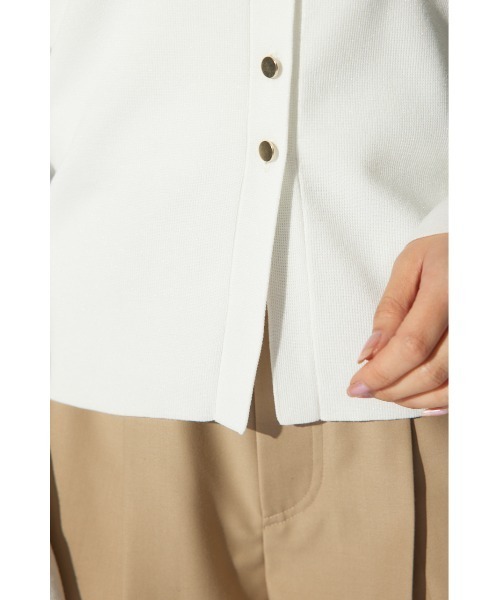 rienda(リエンダ)の「2WAY刺繍ロゴニットカーディガン ポロニットトップス(ニット/セーター・レディース・ホワイト/グレー/ライトイエロー・FREE)」の11枚目の写真