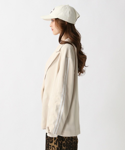 FOREVER 21(フォーエバー トゥエンティーワン)の「【2025SS】袖シャーリングラインジャケット(テーラードジャケット・レディース・グレー/ナチュラル・FREE)」の19枚目の写真