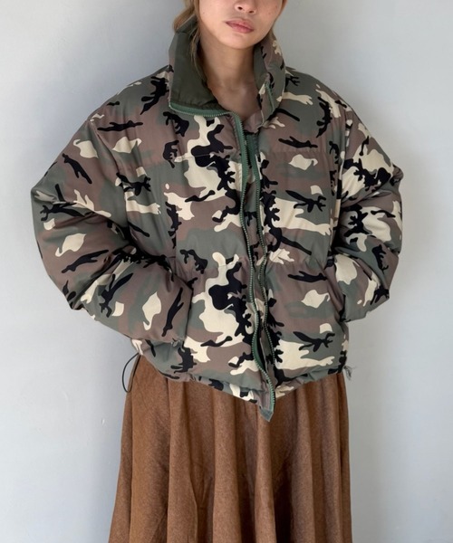 SANSeLF(サンセルフ)の「【SANSeLF】 カモフラージュショートダウンジャケット ドローコード クロップド丈 sanw25a007(ダウンジャケット/コート・レディース・カモフラージュ・FREE)」の4枚目の写真