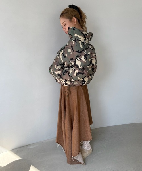 SANSeLF(サンセルフ)の「【SANSeLF】 カモフラージュショートダウンジャケット ドローコード クロップド丈 sanw25a007(ダウンジャケット/コート・レディース・カモフラージュ・FREE)」の17枚目の写真