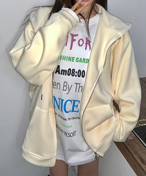 LYEON(リヨン)の「レタリングオーバーサイズロンT(Tシャツ/カットソー・レディース・グレー/ピンク/ホワイト・FREE)」の4枚目の写真