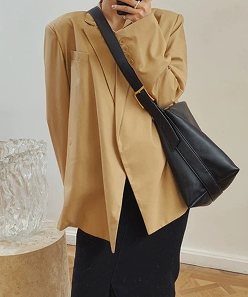 c.u.l(シーユーエル)の「大容量 斜め掛け メッセンジャー ショルダーバッグ cula1079(ショルダーバッグ・レディース・アイボリー/ブラック/ブラウン/グレー/レッド・FREE)」の6枚目の写真