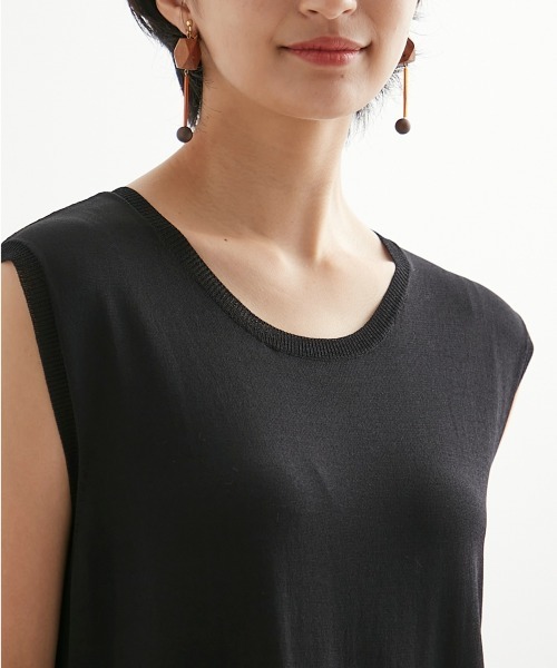 SMILE LAND（スマイルランド）の「異素材ドッキングワンピース＜大きいサイズ有＞【Otona Purete】（ワンピース・レディース・ブラック/キナリ・3L/M/L/LL）」の8枚目の写真