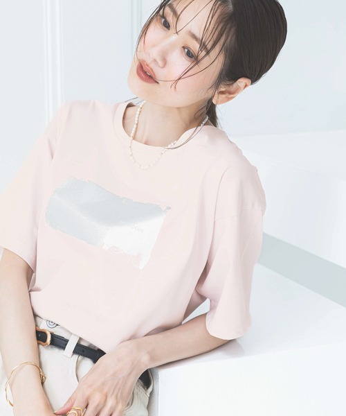 GLOBAL WORK（グローバルワーク）の「リッチクリーンプリントT半袖/147640（Tシャツ/カットソー・レディース・ブルー系その他/オレンジ系その他2/ブラック系その他/ダークグレー/ホワイト系その他4/ホワイト系その他2/ホワイト系その他3/グレイッシュベージュ/ホワイト系その他/チャコールグレー/ホワイト/ブラック/ネイビー/グリーン系その他/ホワイト系その他6/ブラック系その他7/ピンク系その他2/オフホワイト/ダークブラウン/グリーン系その他6/ホワイト×ブラック・LARGE/SMALL/MEDIUM/XX-LARGE/X-LARGE/X-SMALL）」の20枚目の写真