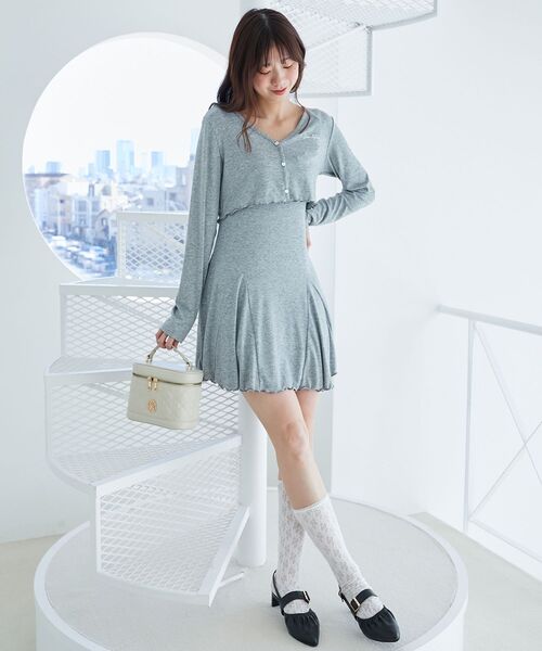 MAJESTIC LEGON(マジェスティックレゴン)の「カーデセット肩リボンキャミワンピ(ワンピース・レディース・アイボリー/グレー/ダークグレー・MEDIUM)」の12枚目の写真