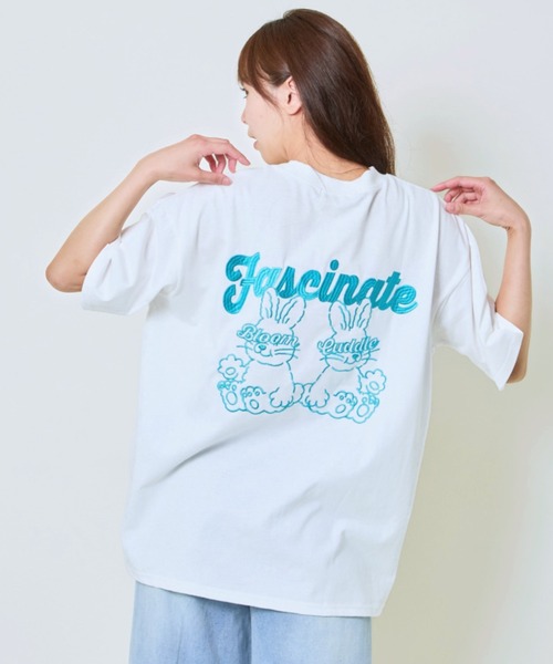 GORGE(ゴージ)の「《ゆるロゴ×うさぎ刺しゅう》ルーズシルエットT/ユニセックスOK(Tシャツ/カットソー・レディース・オフホワイト/スミクロ/オートミール/ボルドー/ブルー/ブラウン・F)」の2枚目の写真