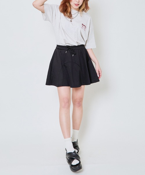 GORGE(ゴージ)の「《ゆるロゴ×うさぎ刺しゅう》ルーズシルエットT/ユニセックスOK(Tシャツ/カットソー・レディース・オフホワイト/スミクロ/オートミール/ボルドー/ブルー/ブラウン・F)」の9枚目の写真