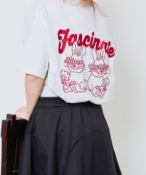 GORGE(ゴージ)の「《ゆるロゴ×うさぎ刺しゅう》ルーズシルエットT/ユニセックスOK(Tシャツ/カットソー・レディース・オフホワイト/スミクロ/オートミール/ボルドー/ブルー/ブラウン・F)」の17枚目の写真