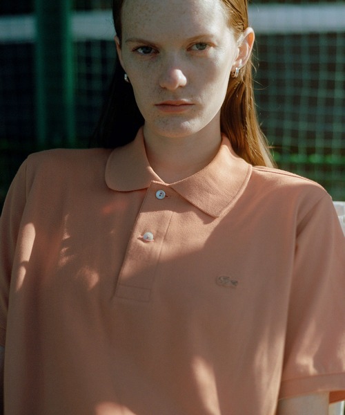 LACOSTE（ラコステ）の「【LACOSTE for ADAM ET ROPE'】別注Classic Polo（ポロシャツ・レディース・チャコールグレー/ピンク系その他2・36）」の3枚目の写真