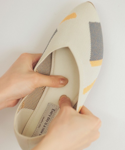 studio CLIP（スタディオクリップ）の「【ウォッシャブル/軽量】洗えるニットパンプス（パンプス・レディース・その他3/オレンジ/ブラック/その他4・X-LARGE/MEDIUM/LARGE）」の21枚目の写真