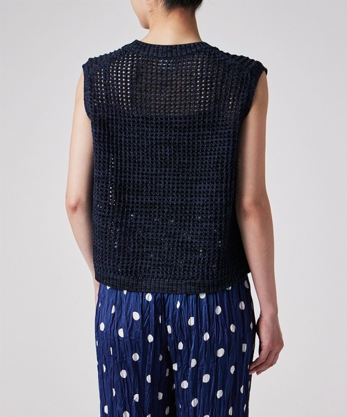 Paul Smith(ポールスミス)の「ウィメンズ ドライ メッシュ ベスト / 155253 KN163(ベスト・レディース・ブラック/コーラル・MEDIUM)」の9枚目の写真