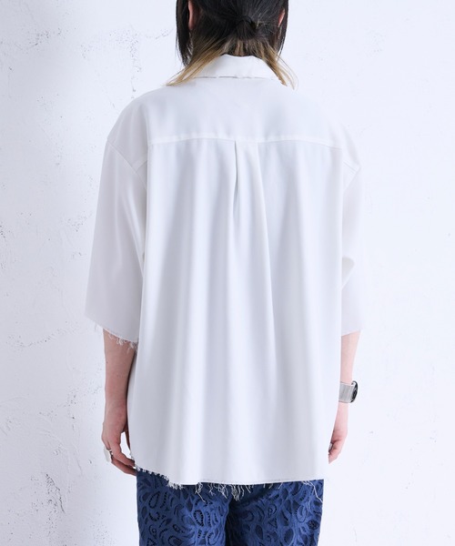 Ellno Loset(エルノロゼット)の「ダメージ加工レギュラーシャツ(シャツ/ブラウス・メンズ・オフホワイト/ブルーグレー・SMALL/MEDIUM/LARGE)」の19枚目の写真