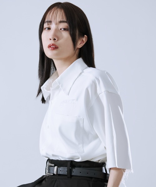 Ellno Loset(エルノロゼット)の「ダメージ加工レギュラーシャツ(シャツ/ブラウス・メンズ・オフホワイト/ブルーグレー・SMALL/MEDIUM/LARGE)」の3枚目の写真