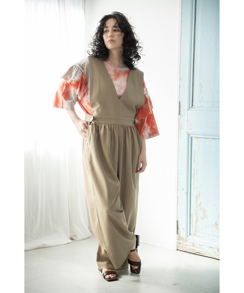 OSMOSIS（オズモーシス）の「2WAYギャザーオールインワン（つなぎ/オールインワン・レディース・ライトベージュ/ブラック/カーキ・ONE SIZE）」の4枚目の写真