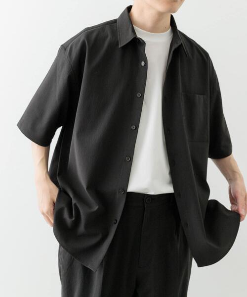 ITEMS URBANRESEARCH(アイテムズ アーバンリサーチ)の「ヨウリュウレギュラーカラー半袖シャツ(シャツ/ブラウス・メンズ・ブラウン/ネイビー/ブラック・LARGE/MEDIUM)」の11枚目の写真
