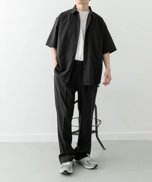 ITEMS URBANRESEARCH(アイテムズ アーバンリサーチ)の「ヨウリュウレギュラーカラー半袖シャツ(シャツ/ブラウス・メンズ・ブラウン/ネイビー/ブラック・LARGE/MEDIUM)」の13枚目の写真
