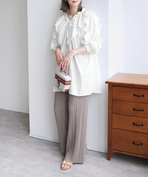 reca（レカ）の「フリル襟&フリル袖ブラウス（シャツ/ブラウス・レディース・ライトグレー/ブラック/アイボリー・M）」の16枚目の写真