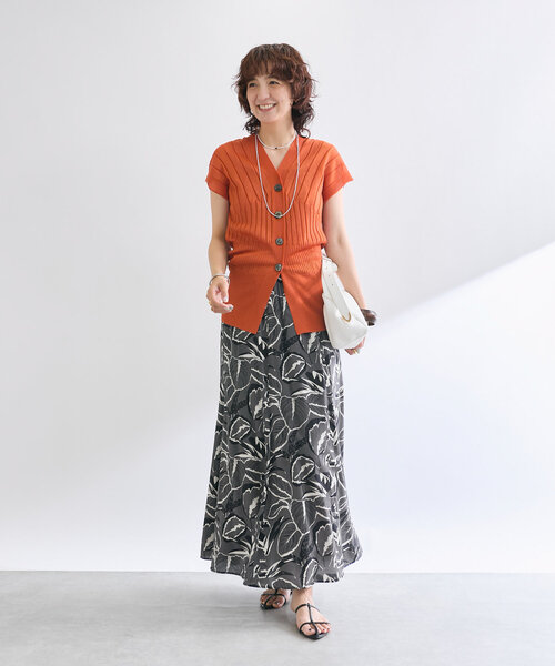 RIVE DROITE（リヴドロワ）の「【スタイリッシュな印象に】シルバービーズポイントショートネックレス（ネックレス・レディース・シルバー・FREE）」の5枚目の写真