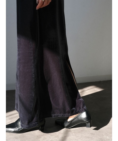 Reurie'（レウリィ）の「【-5kg見え！】オリジナルビスチェベロアワンピース / シンプル きれいめ ノースリーブ タンクトップ お呼ばれ オケージョン シンプル ネイビー ブルー ブラウン ブラック 着痩せ（ワンピース・レディース・ブラウン/ネイビー/ブラック・FREE）」の7枚目の写真