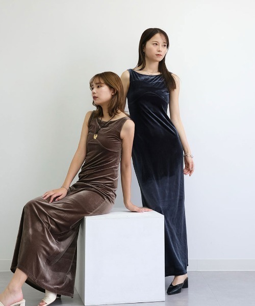 Reurie'（レウリィ）の「【-5kg見え！】オリジナルビスチェベロアワンピース / シンプル きれいめ ノースリーブ タンクトップ お呼ばれ オケージョン シンプル ネイビー ブルー ブラウン ブラック 着痩せ（ワンピース・レディース・ブラウン/ネイビー/ブラック・FREE）」の21枚目の写真