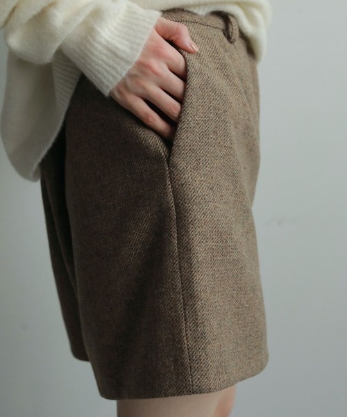 anuke(アンヌーク)の「anuke Herringbone Short Pants ヘリンボーンショートパンツ/62520728(その他パンツ・レディース・ベージュ/ブラウン・36/38)」の5枚目の写真