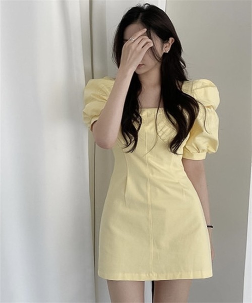 FREE STYLISTS（フリー スタイリスト）の「スクエアネック　ミニ丈ワンピース（ワンピース・レディース・ブラック/イエロー/ホワイト・M/L）」の11枚目の写真