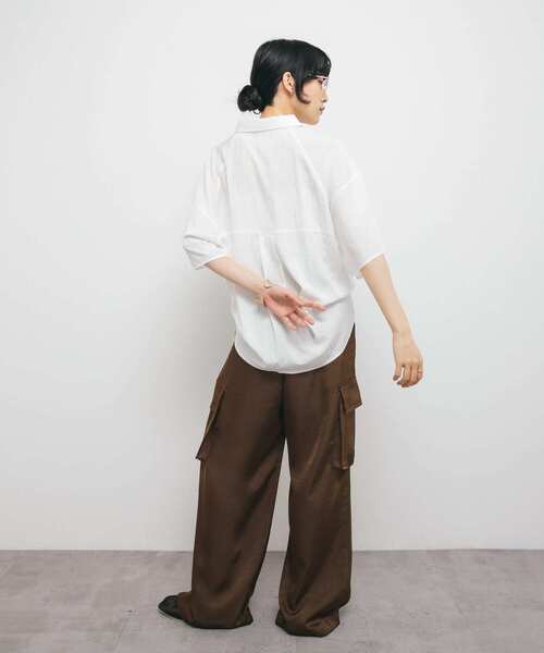 KBF(ケイビーエフ)の「マニッシュルーズシャツ(シャツ/ブラウス・レディース・オフホワイト/ピンク/ネイビー・ONE)」の22枚目の写真