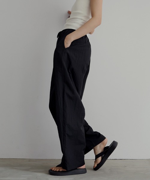 hellam（へラム）の「ナイロンコクーンパンツ（その他パンツ・レディース・カーキ/ブラック・FREE）」の20枚目の写真