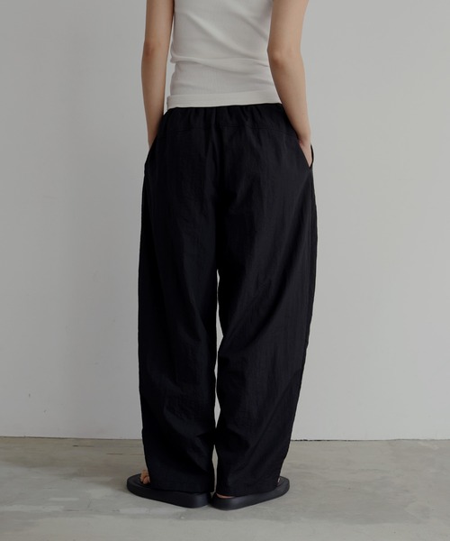 hellam（へラム）の「ナイロンコクーンパンツ（その他パンツ・レディース・カーキ/ブラック・FREE）」の14枚目の写真