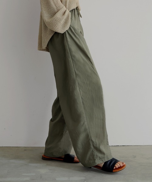 hellam（へラム）の「ナイロンコクーンパンツ（その他パンツ・レディース・カーキ/ブラック・FREE）」の10枚目の写真